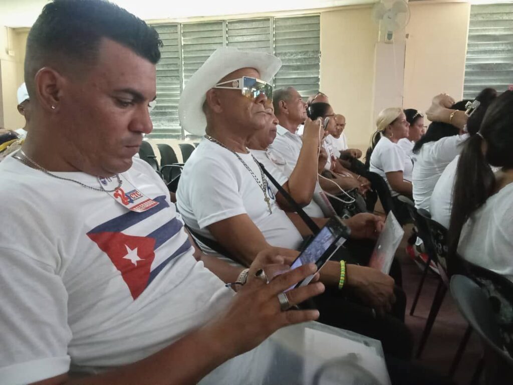 Una representación de varios sectores obreros de Manzanillo participa en la Conferencia Provincial 22 Congreso de la  CTC // Foto: Cortesía de Wilfredo Ramírez Céspedes