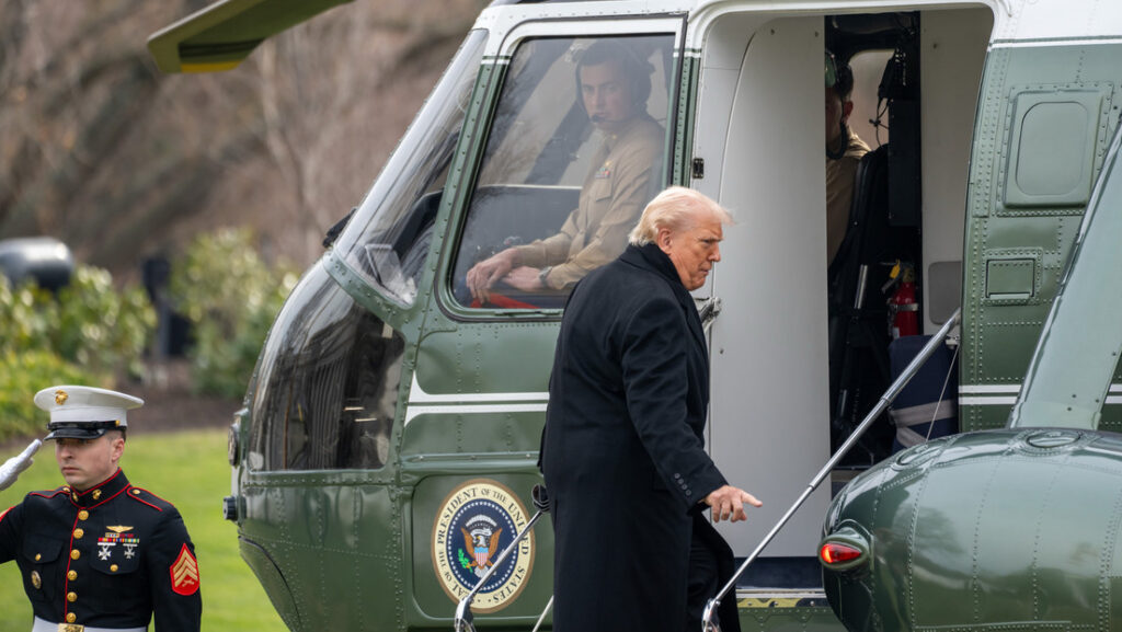 El presidente de EE.UU., Donald Trump, abandona la Casa Blanca rumbo a Dover. 17 de diciembre de 2025 Legion-Media 