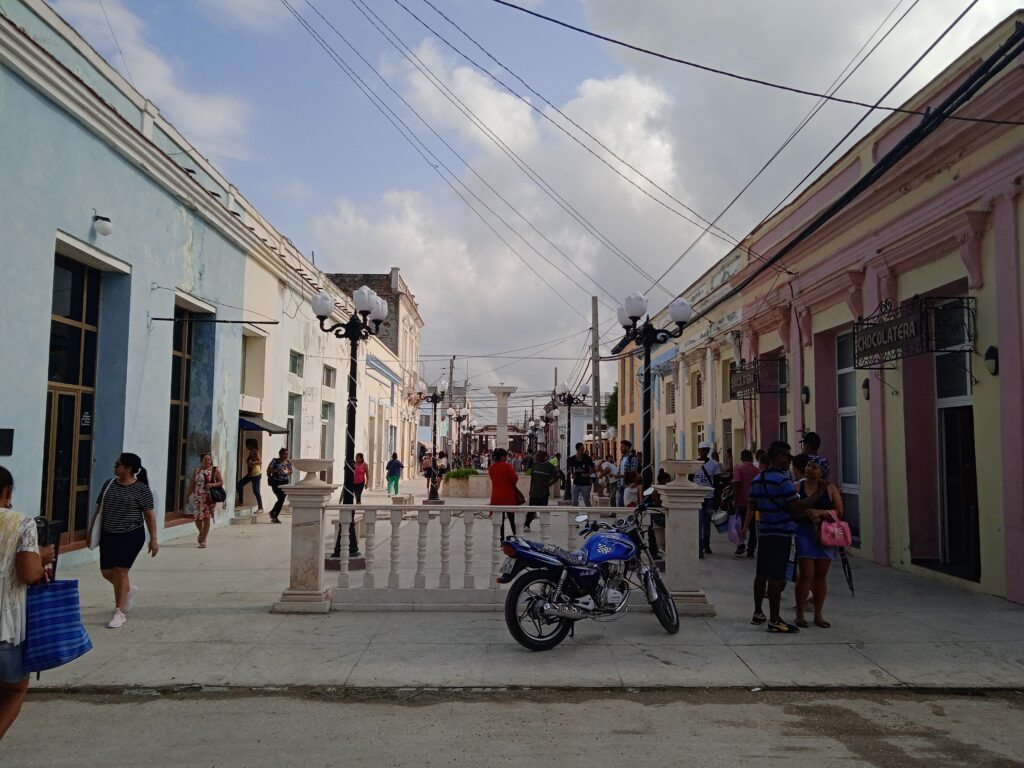 Calle Martí Manzanillo // Foto: Marlene Herrera