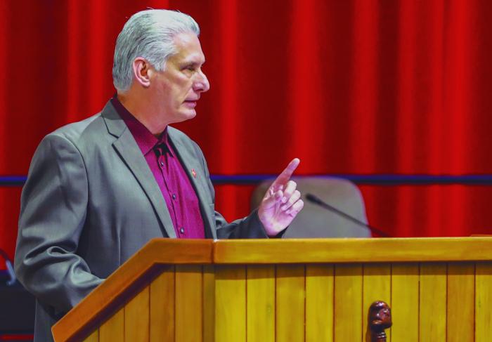  Solo una auténtica Asamblea del pueblo está en condiciones de enfrentar, con sentido de urgencia, serenidad, realismo y compromiso, los colosales desafíos que enfrenta la nación. Foto: Abel Padrón Padilla 