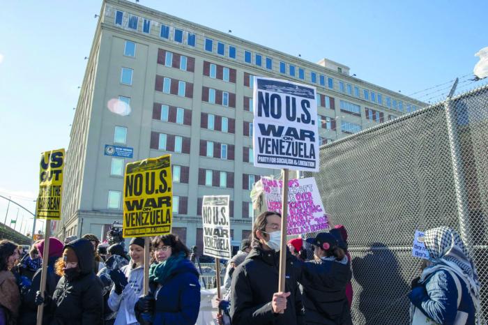  Desde las calles de Nueva York, el pueblo estadounidense condenó la agresión imperialista contra Venezuela. Foto: EFE 