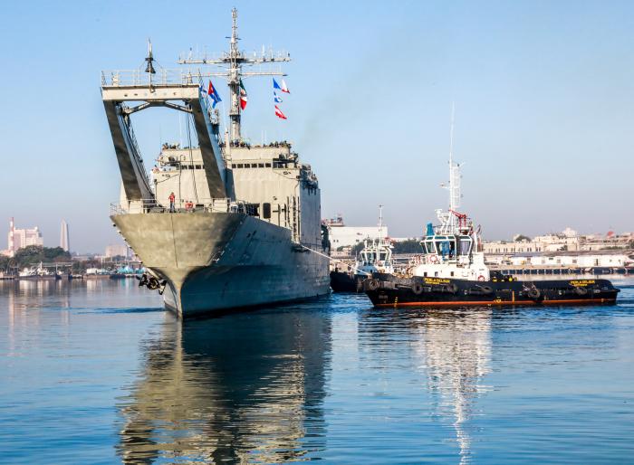  Llegada al puerto de La Habana de buques de la Armada mexicana con ayuda material del Gobierno de México para el pueblo de Cuba. Foto: José Manuel Correa 