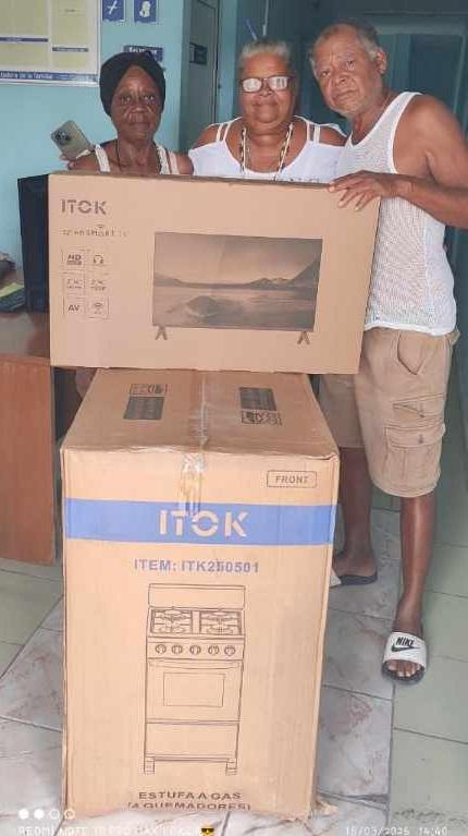 Aunque la incidencia del bloqueo estadounidense es significativa a la hora de atender integralmente a las más de 100 000 familias afectadas por Melissa en Santiago de Cuba, no se detiene la atención. Foto: Redes Sociales del Gobierno Provincial del Poder Popular de Santiago de Cuba