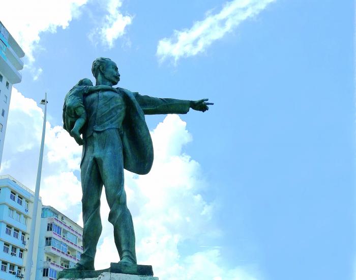 No se trata de réplicas furiosas, sino de sostener con hechos lo que otros quieren desmentir con mentiras. Foto: Archivo de Granma