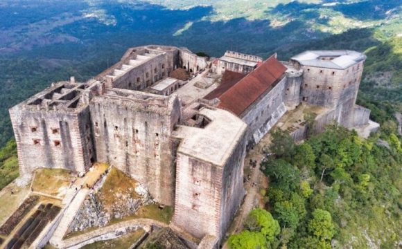 Tragedia en Haití: Al menos 30 personas fallecieron en el interior de monumento histórico