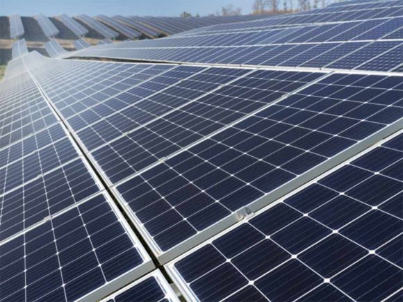 El Proyecto Former, alianza entre Cuba y Canadá orientada al desarrollo de energías renovables y el protagonismo femenino, instaló 344 sistemas fotovoltaicos en 10 municipios de la provincia de Holguín.