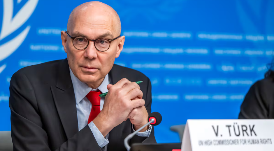 El jefe de derechos humanos de la ONU insistió en que las restricciones al combustible impuestas desde principios de 2026 y el reciente endurecimiento en mayo de las sanciones extraterritoriales están perjudicando directamente a los cubanos, especialmente a los más vulnerables. Foto: EFE.
