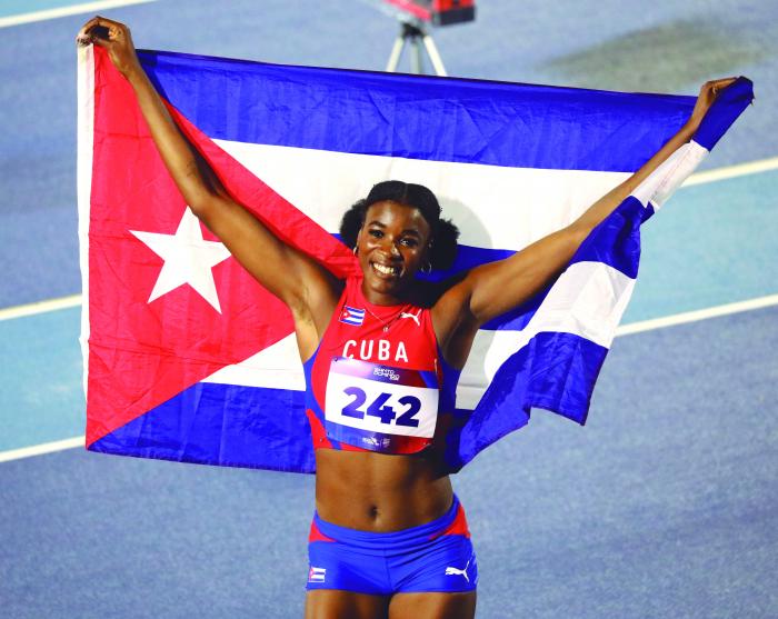 La abanderada cubana le regaló otra medalla de oro a su delegación. Foto: enviado especial, Ricardo López Hevia,
