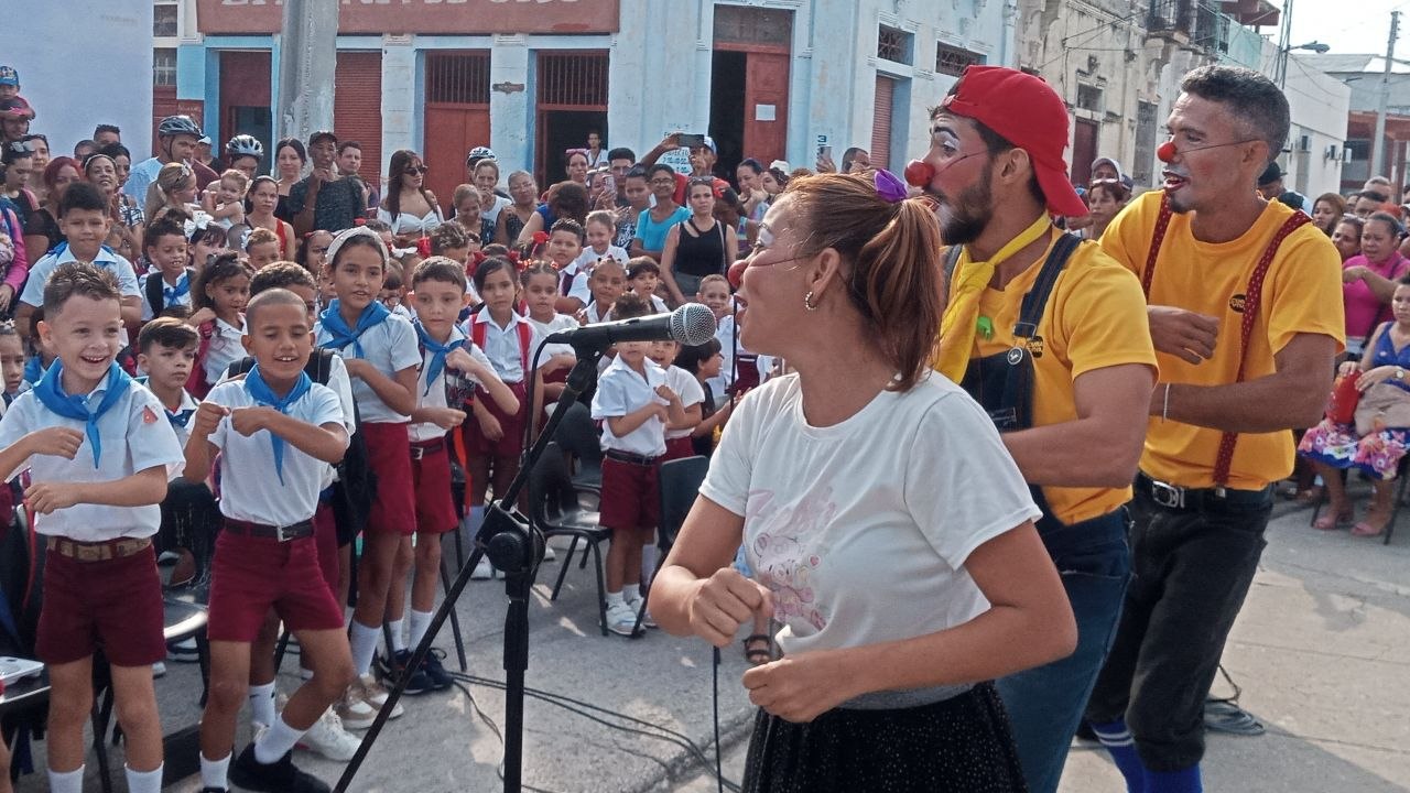 Acto central de Manzanillo por el  inicio del curso escolar 2026-2027/ Foto: Annia Pacheco